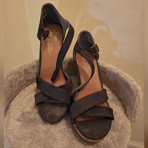 Toms Blue Jean Sandals with Elegant Straps
